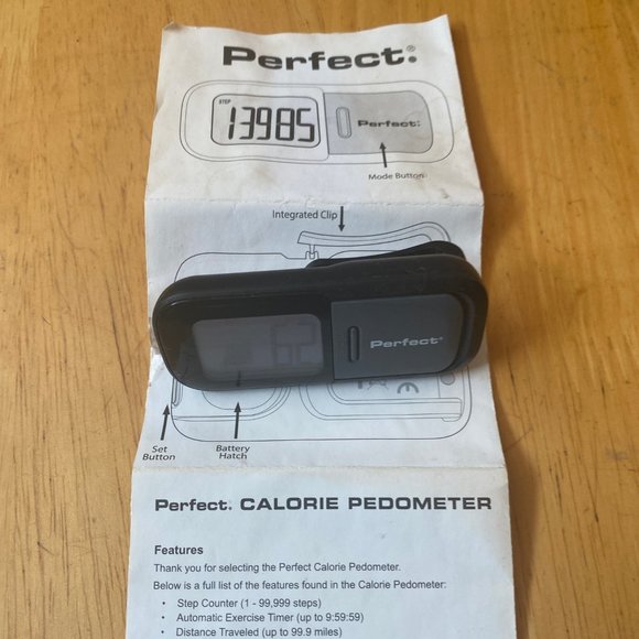 Perfect Calorie Pedometer with clip - Picture 1 of 1